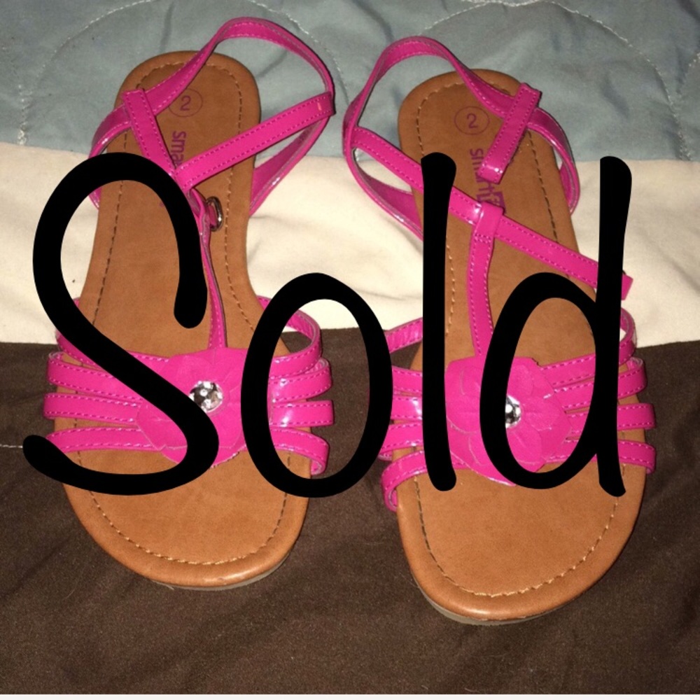 ❌Sold on Ⓜ️ercari❌Smart fit size 2 pink sandals.